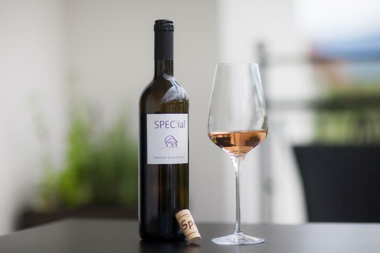 Design & Wine Vila Special Блед Екстер'єр фото
